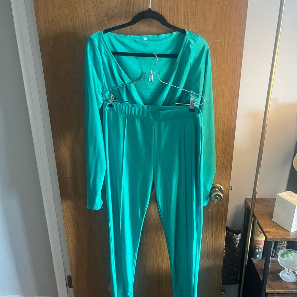 Two piece set